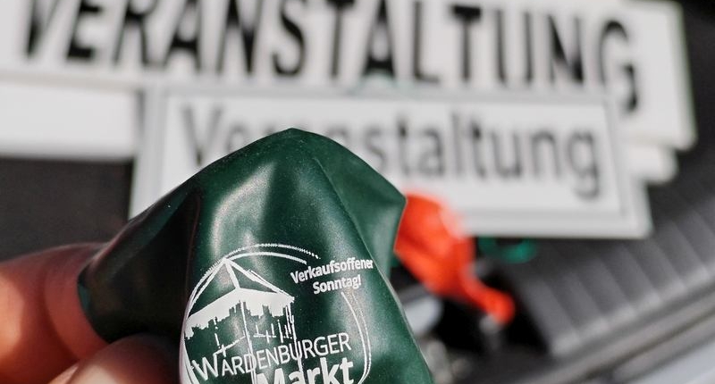 Wardenburger Markt Themenfoto Ballon Foto: Uta Grundmann-Abonyi Agentur GrAbo www.landkreis-Kurier.de veranstaltung_wardenburger_markt_verkaufsoffener_sonntag